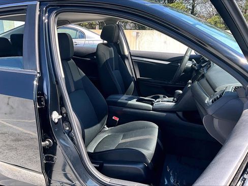 Used 2017 Honda Civic EX image 9