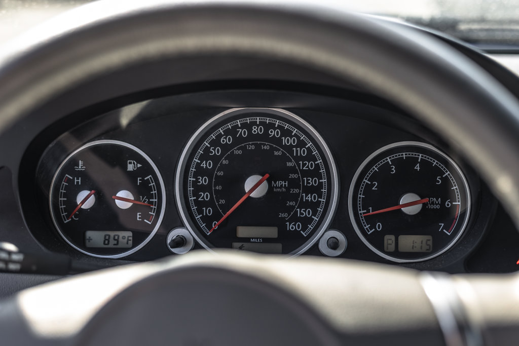Used 2005 Chrysler Crossfire Limited RWD image 6