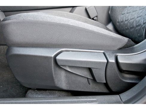 New 2026 Nissan Kicks SV image 29