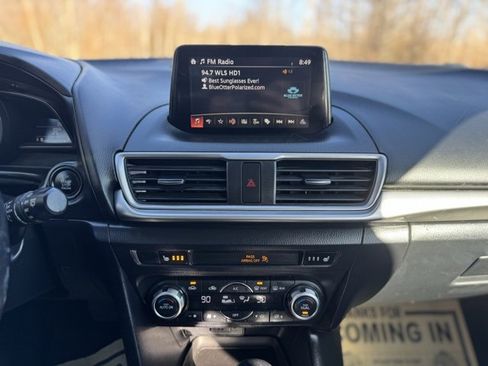 Used 2017 MAZDA MAZDA3 Touring image 25