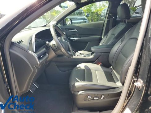 Used 2024 Cadillac XT4 Sport FWD image 19