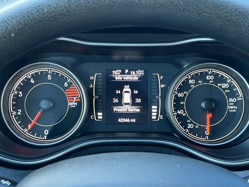 Used 2020 Jeep Cherokee Latitude image 19