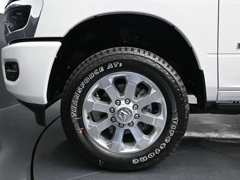 New 2026 RAM 2500 Laramie AWD/4WD image 13