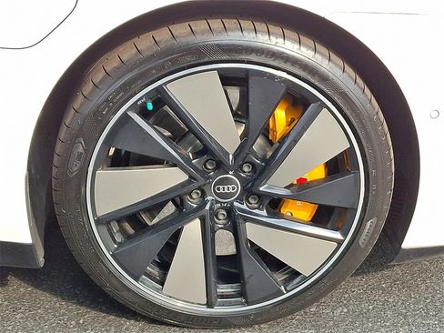 Used 2022 Audi RS e-tron GT w/ Carbon Performance Package image 14