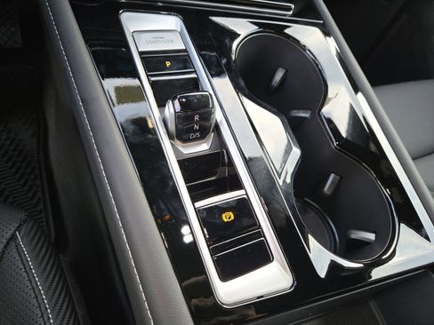 New 2026 Volkswagen Atlas Cross Sport SE image 13