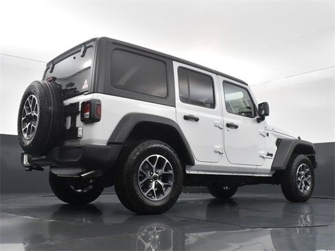 Used 2024 Jeep Wrangler Sport S image 49