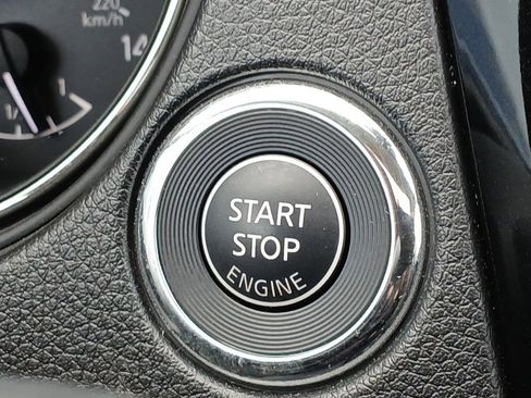 Used 2022 Nissan Rogue Sport SL w/ Premium Package image 20