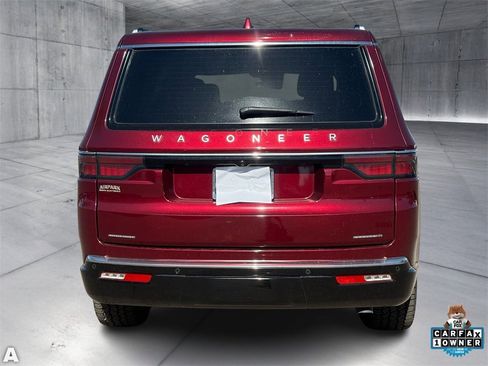 Used 2023 Jeep Wagoneer Series III w/ Rear Seat Video Group 1 image 6