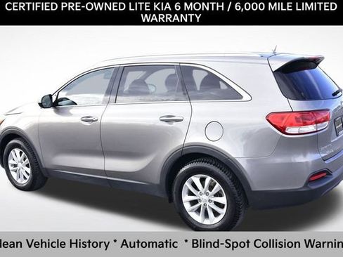 Certified 2018 Kia Sorento LX w/ LX V6 Convenience Package image 3