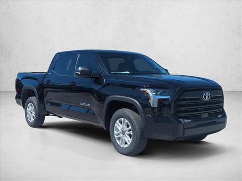 Used 2026 Toyota Tundra SR5 w/ SR5 Premium Package AWD/4WD image 3