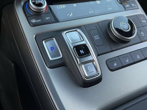 Used 2025 Hyundai Palisade Calligraphy FWD image 16