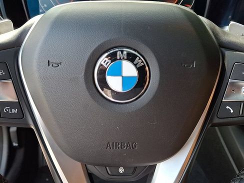 Used 2022 BMW 330i Sedan w/ Premium Package RWD image 23