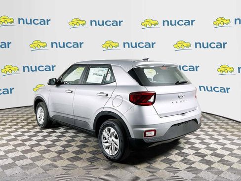 New 2026 Hyundai Venue SE FWD image 5