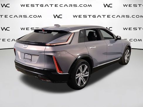 Used 2024 Cadillac Lyriq Tech AWD/4WD image 47