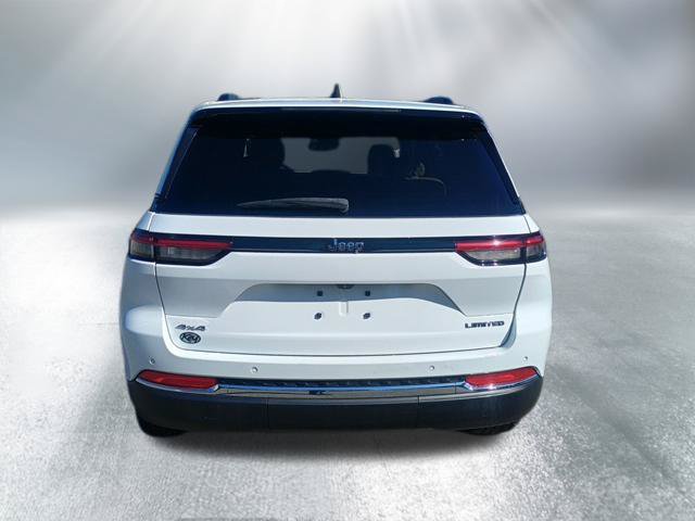 Used 2023 Jeep Grand Cherokee Limited AWD/4WD image 4