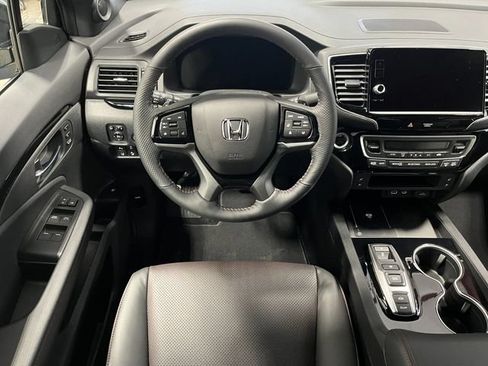 New 2026 Honda Ridgeline Black Edition image 16