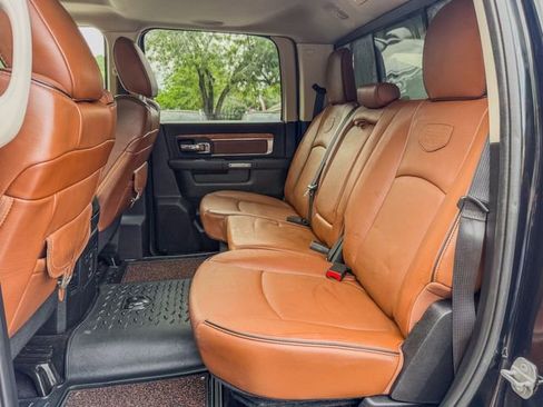 Used 2015 RAM 1500 Laramie Longhorn w/ Convenience Group AWD/4WD image 11