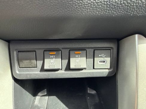 Used 2024 Toyota Corolla Cross XLE w/ Convenience Package FWD image 22