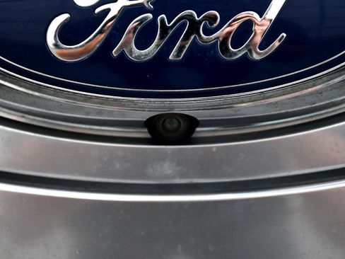 Used 2014 Ford F250 Platinum w/ FX4 Off-Road Package image 12