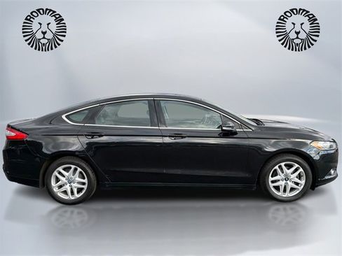 Used 2013 Ford Fusion SE image 4