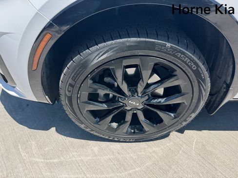 Certified 2023 Kia Sorento SX AWD/4WD image 8