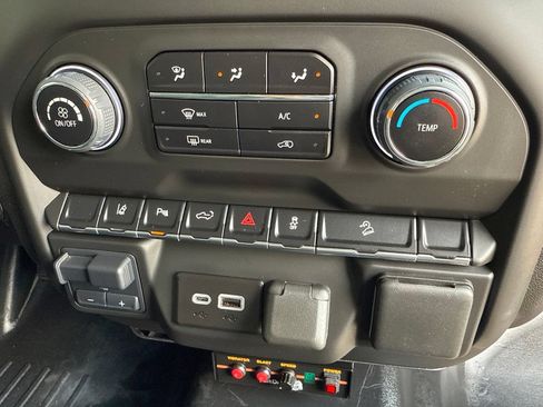 Used 2025 Chevrolet Silverado 2500 Custom w/ Custom Value Package AWD/4WD image 37