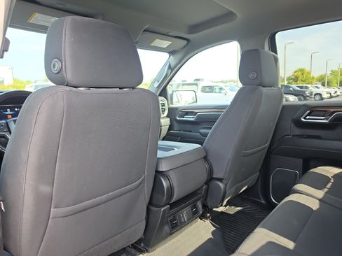 Used 2023 Chevrolet Silverado 1500 LT AWD/4WD image 11