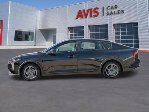 Used 2025 Kia K4 LXS image 10