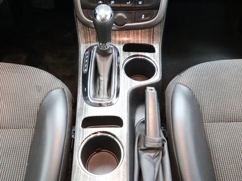 Used 2016 Chevrolet Malibu LT w/ Power Convenience Package image 11