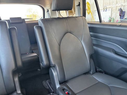 Used 2025 Toyota Grand Highlander XLE image 39