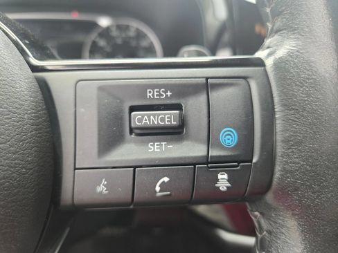 Used 2023 Nissan Pathfinder SL w/ SL Premium Package FWD image 22