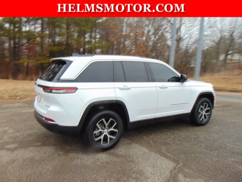 Certified 2024 Jeep Grand Cherokee Limited image 13