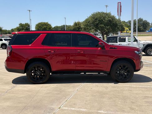 Used 2023 Chevrolet Tahoe Z71 w/ Luxury Package AWD/4WD image 8