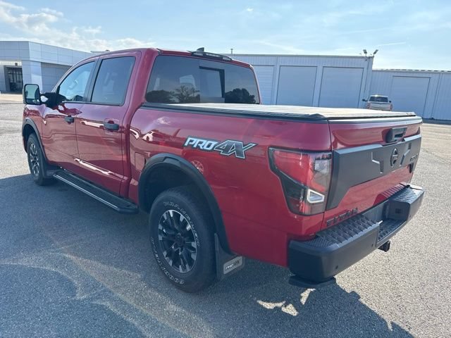 Used 2022 Nissan Titan PRO-4X w/ Pro-4x Utility Package AWD/4WD image 12