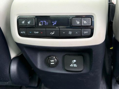 Used 2023 Hyundai Palisade Limited FWD image 14