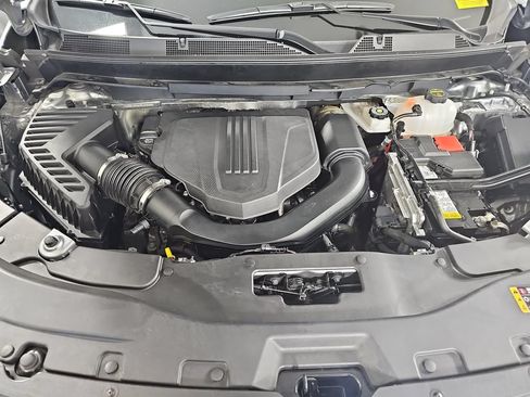 Certified 2024 Chevrolet Traverse LT AWD/4WD image 38