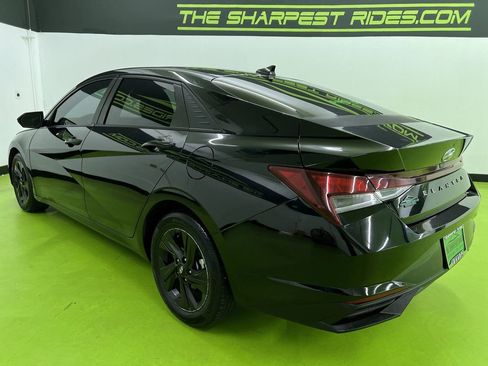Used 2021 Hyundai Elantra SEL w/ Convenience Package FWD image 7