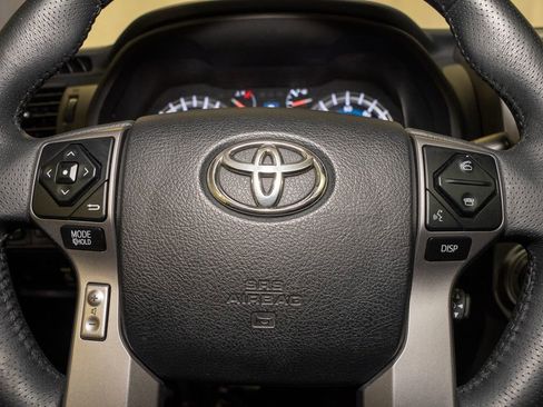 Used 2019 Toyota 4Runner SR5 Premium image 19
