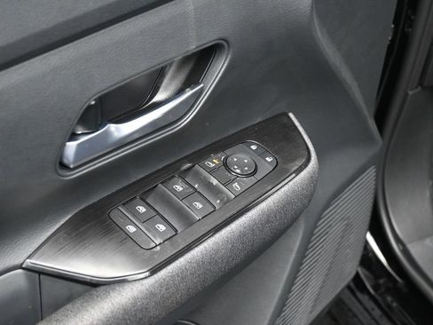 New 2026 Nissan Kicks SV AWD/4WD image 13