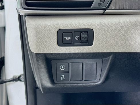 Used 2018 Honda Accord LX image 10