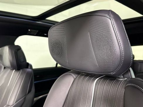 New 2026 Cadillac Vistiq Sport w/ LPO, Floor Liner Package AWD/4WD image 17