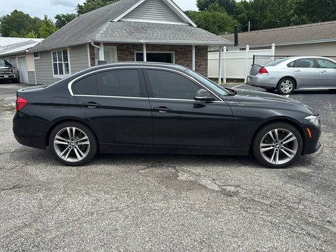 Used 2017 BMW 330i Sedan RWD image 6