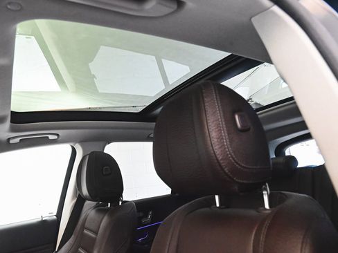 Used 2023 Mercedes-Benz GLE 450 4MATIC w/ 3rd Row Seat Package image 40