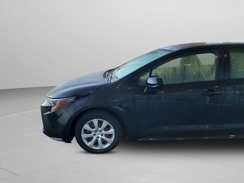 Used 2020 Toyota Corolla LE image 28