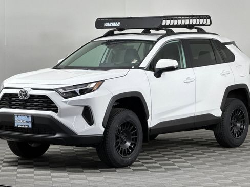 New 2025 Toyota RAV4 XLE image 8