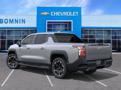 Used 2026 Chevrolet Silverado EV LT AWD/4WD image 4