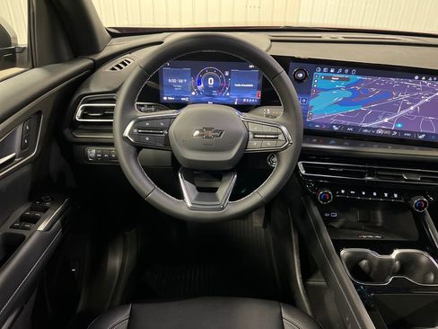 New 2026 Chevrolet Traverse LT w/ Midnight/Sport Edition AWD/4WD image 18