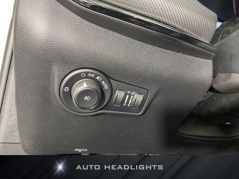 New 2026 Jeep Compass Limited w/ Sun, Sound & Navigation Group image 24