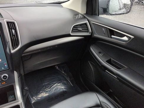 Used 2023 Ford Edge SEL image 16