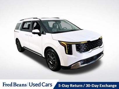 Used 2025 Kia Carnival SX